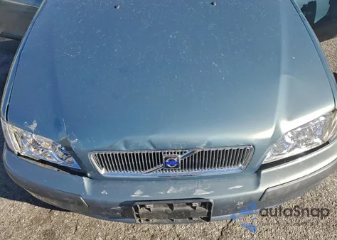 2002 Volvo V40 1.9T z USA, uszkodzony, nr VIN YV1VW29552F843684